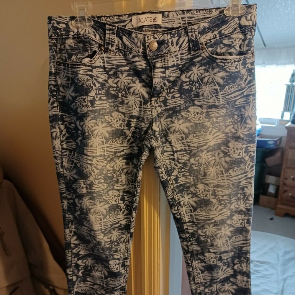 Jalate Black Blue & White Tropical Jeans Size 13 3b1